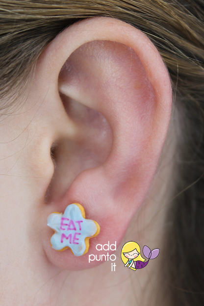 Aretes · Galleta Eat Me (Alicia en el país de las Maravillas)