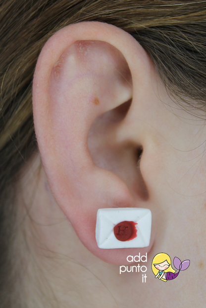 Aretes · Sombrero Seleccionador y Carta de Hogwarts (Harry Potter)